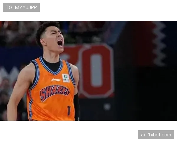 上海久事对阵山东高速 李添荣复出9中8三分6中5砍21分